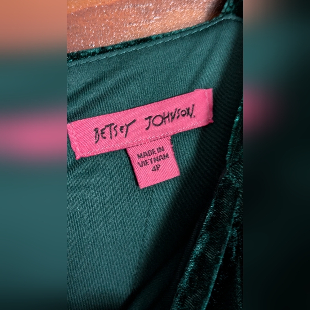 Betsey Johnson green velvet jumpsuit 4p - Picture 13 of 13